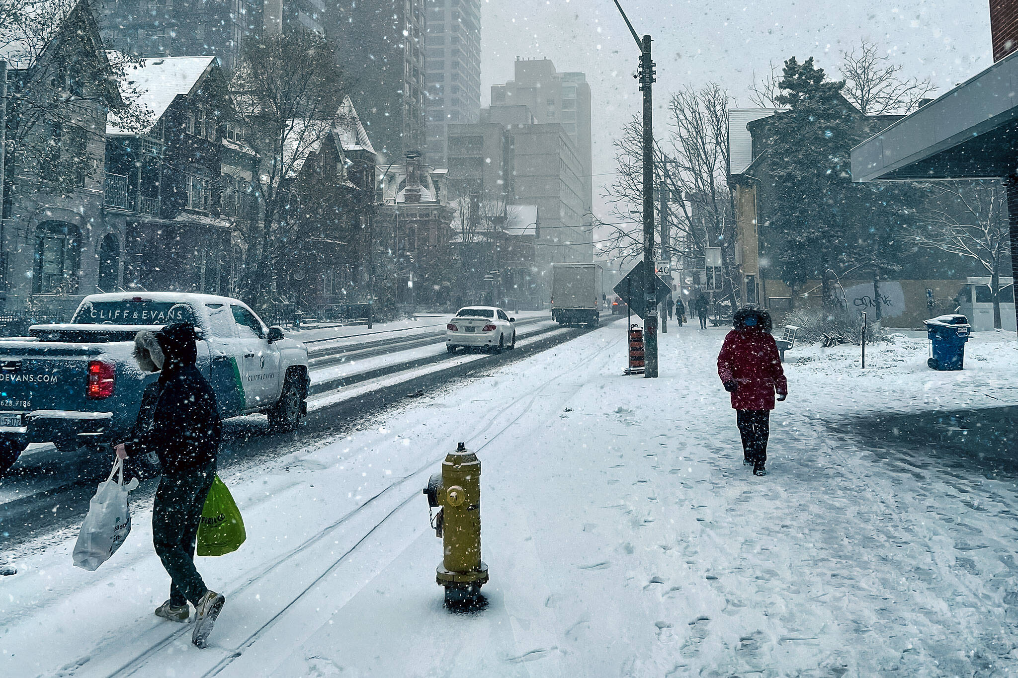 Toronto was just hit with weather statement warning of up to 10 cm of snow