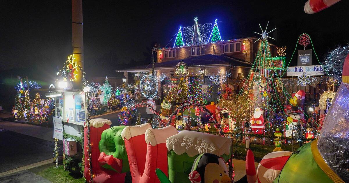 Toronto’s most outrageous Christmas lights display is coming back for the holidays