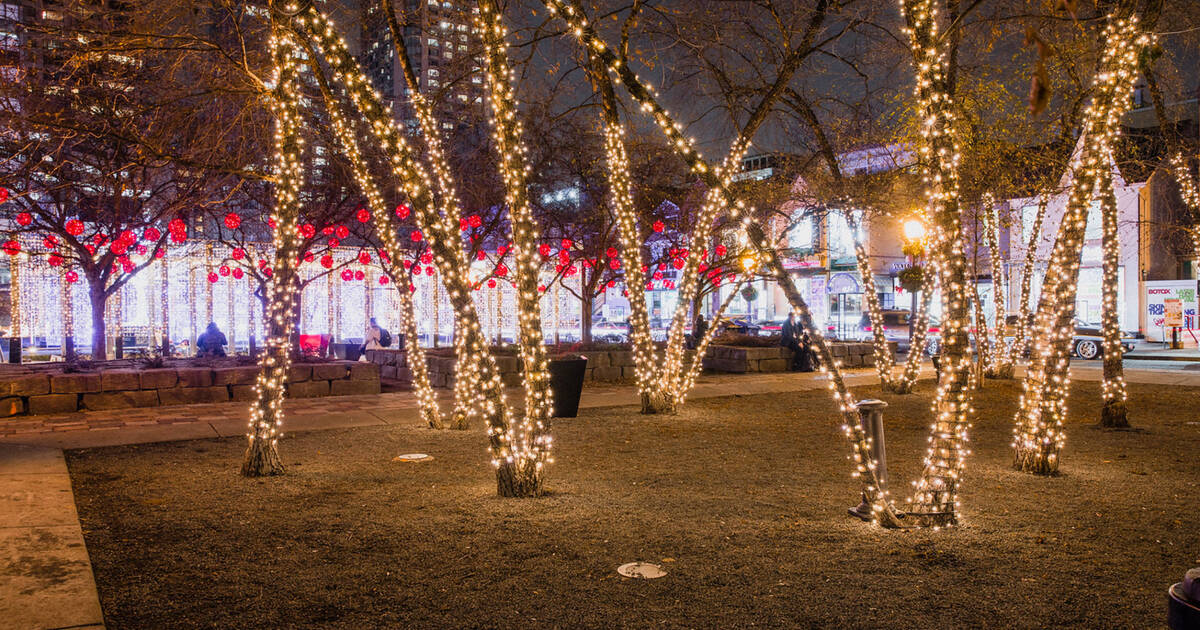 Here’s where to see holiday and Christmas lights in and around Toronto this year