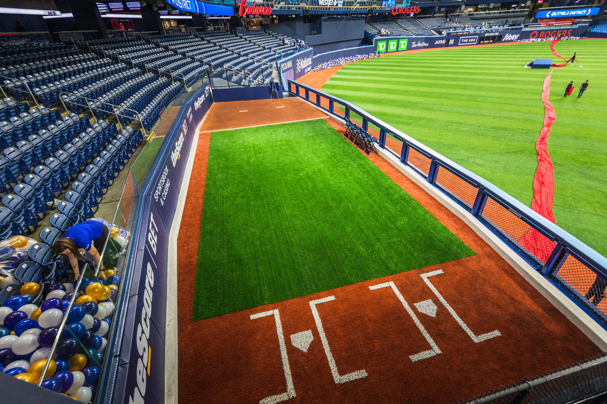 Take a tour of the Blue Jays Outfield District! 