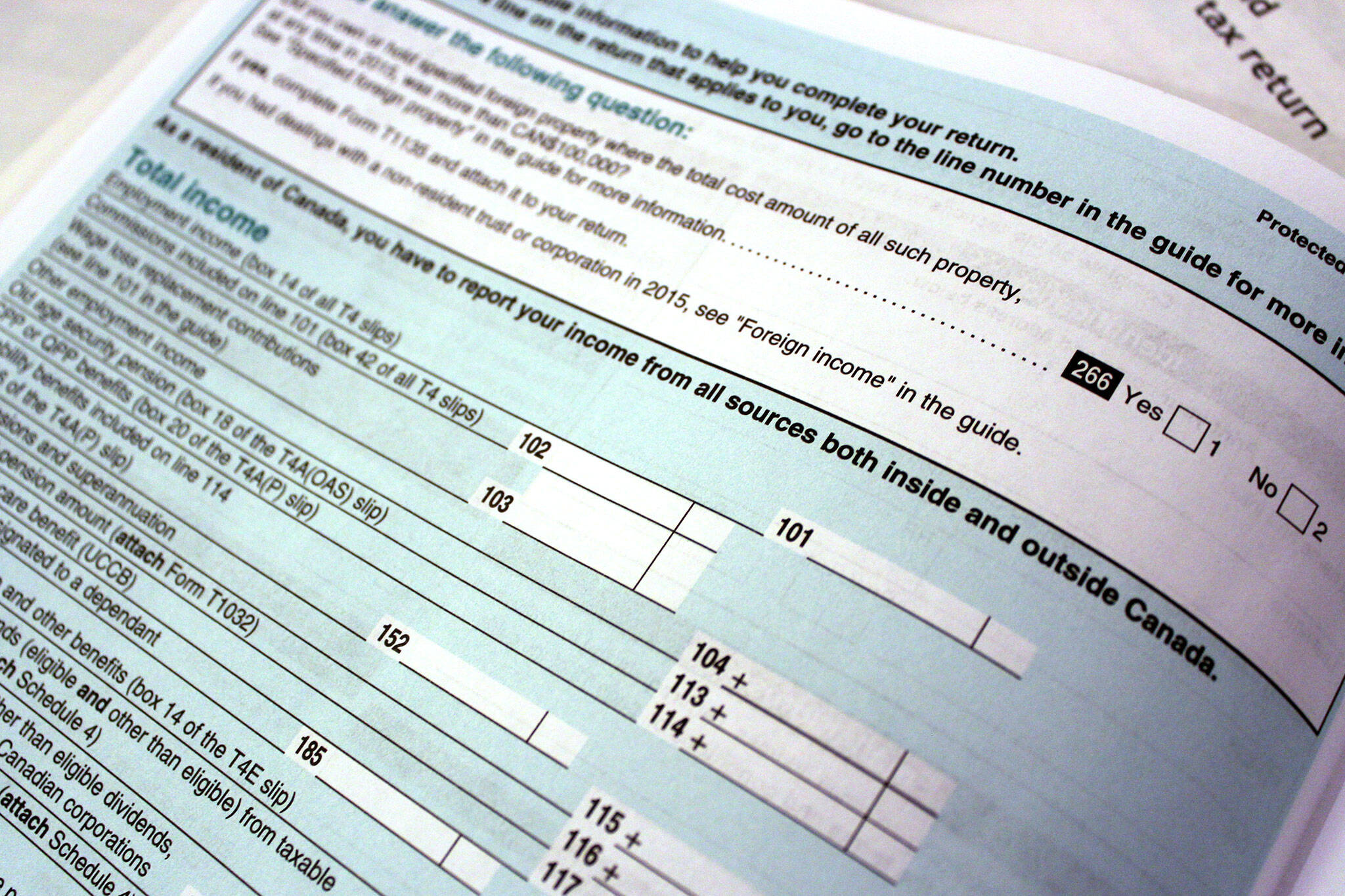 Thousands call on CRA for tax deadline extension