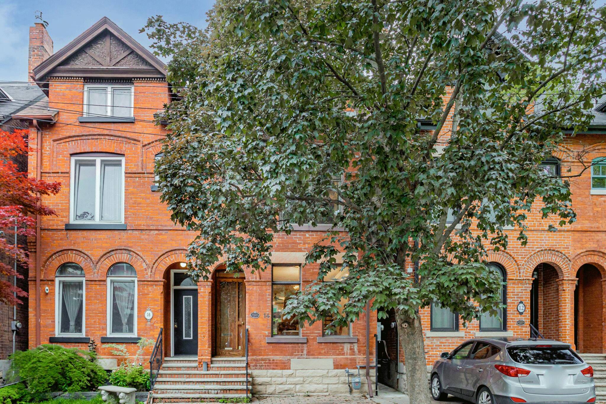 14 Boswell Ave. Toronto