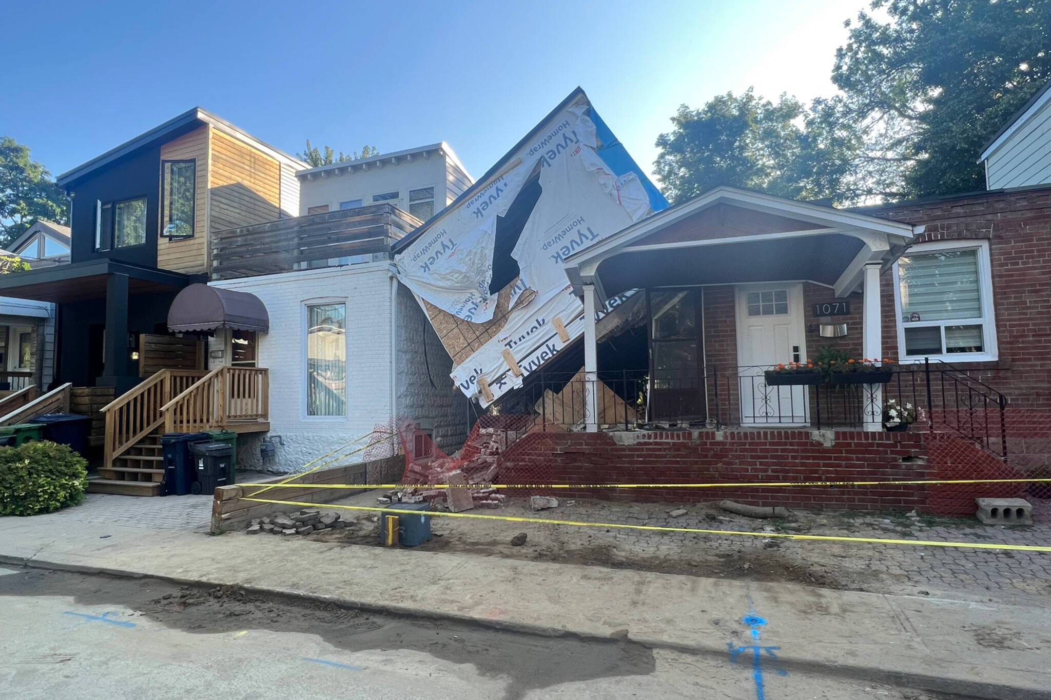 house collapse toronto
