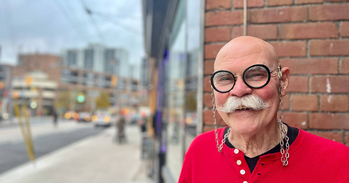 多伦多男子为慈善活动“蓄须十一月”豪赌自己传奇般的50年胡子