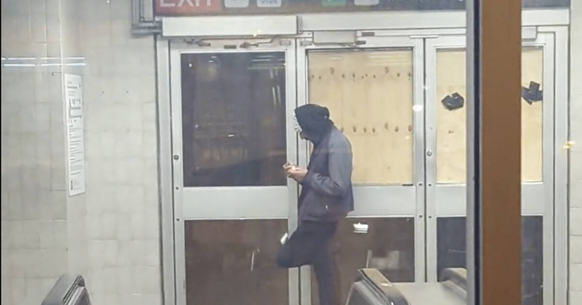 TTC车站上某人吸毒的视频引发公众对公共安全的担忧