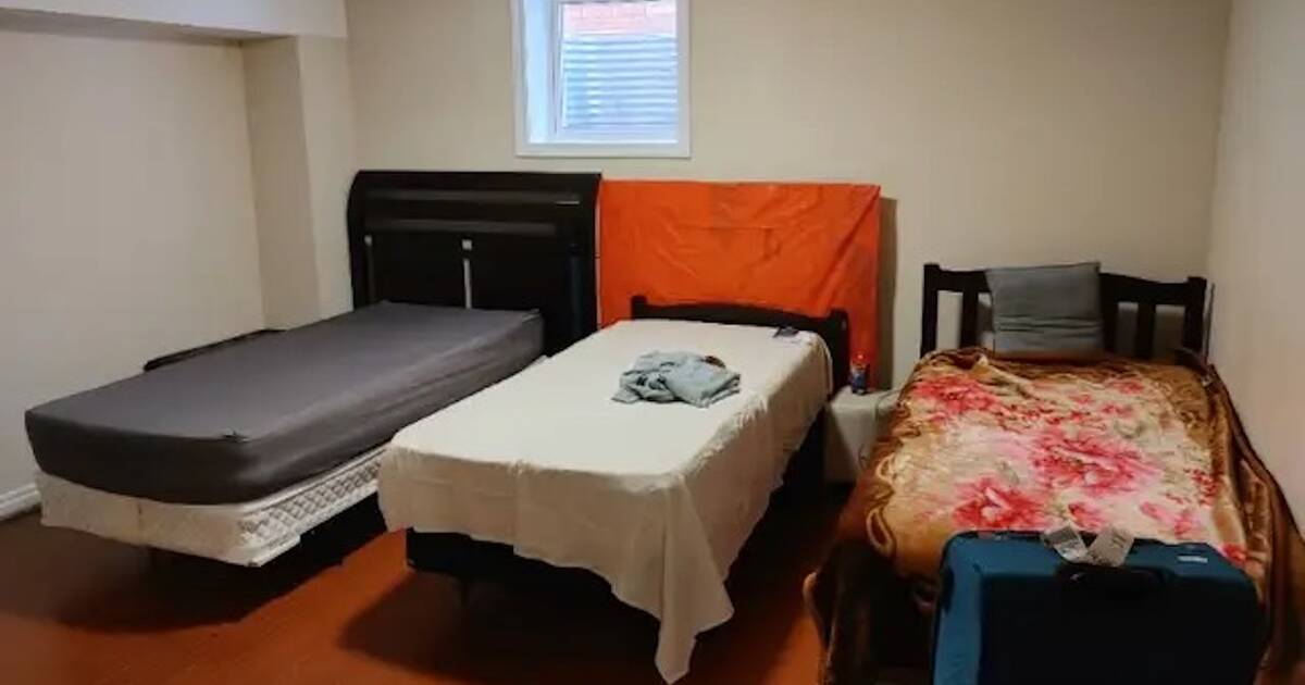 多伦多附近有人以每月550加元的价格出租一间可共享的三床房间