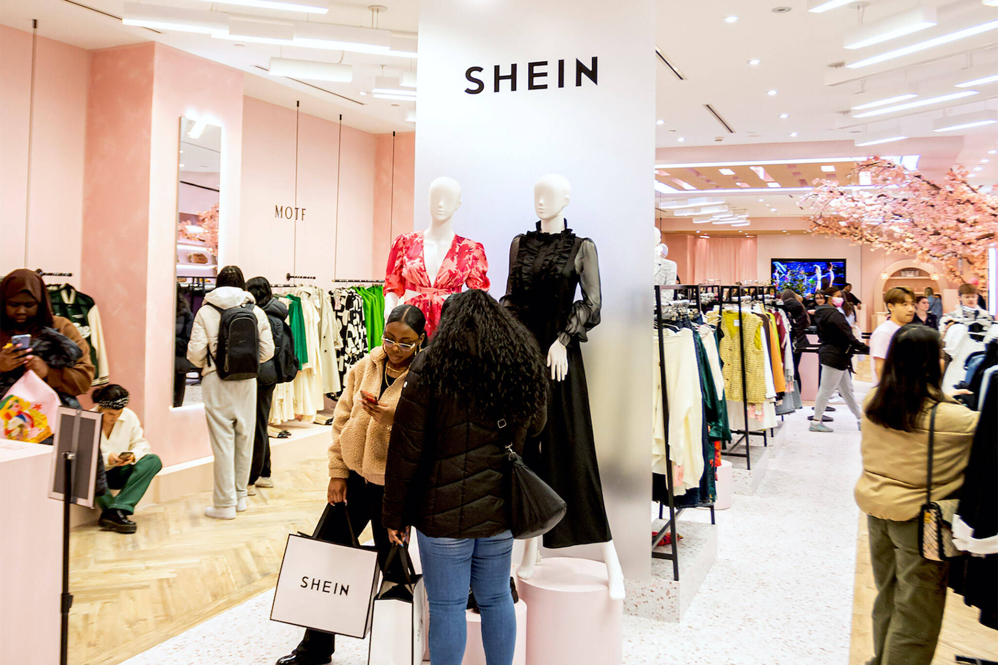 Popular fast-fashion brand SHEIN is opening a store near Toronto next week
