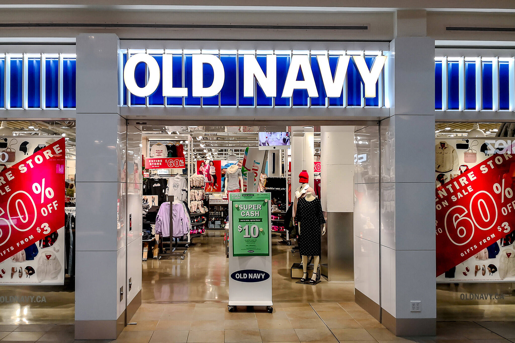 Old Navy is closing two major stores in Toronto area malls