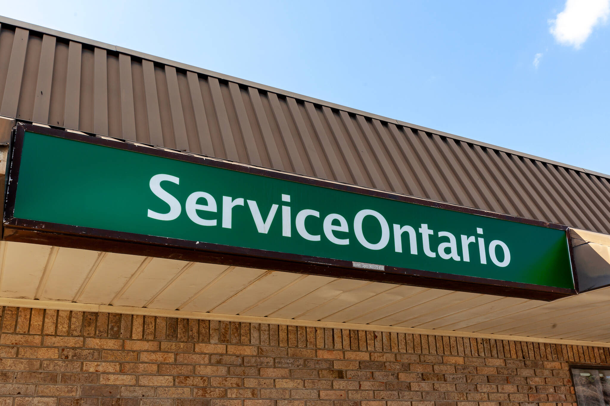 20240112 Service Ontario Staples ?w=2048&cmd=resize Then Crop&height=1365&quality=70