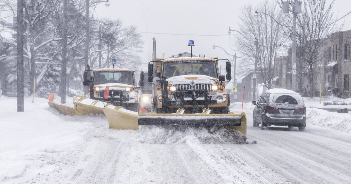 多伦多新预算削减可能导致26万个家庭被困在积雪中