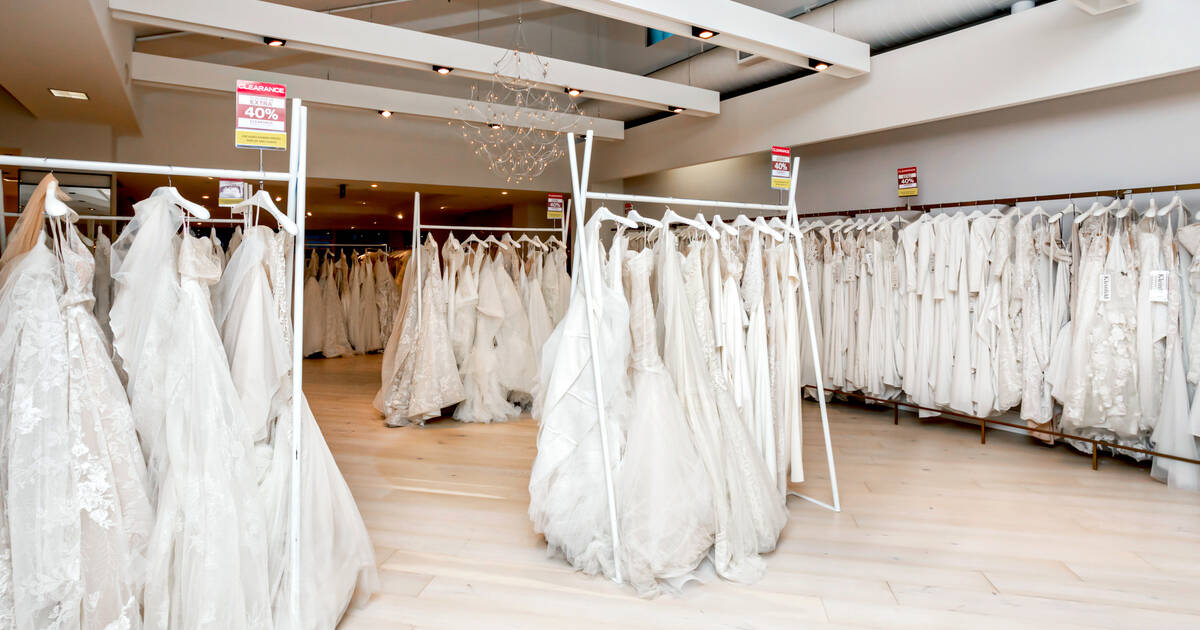 多伦多新娘可在哈德逊湾店的Kleinfeld获得超过1,000件婚纱的巨额折扣