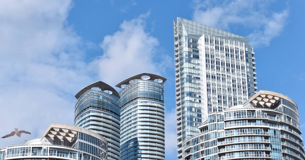 多伦多和其他加拿大城市买公寓需要存款多久？