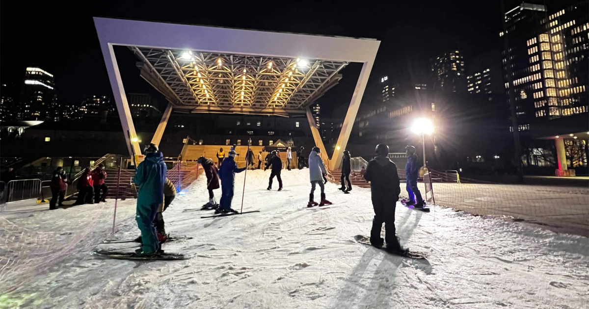 你很快就能在多伦多市中心免费体验夜间滑雪了