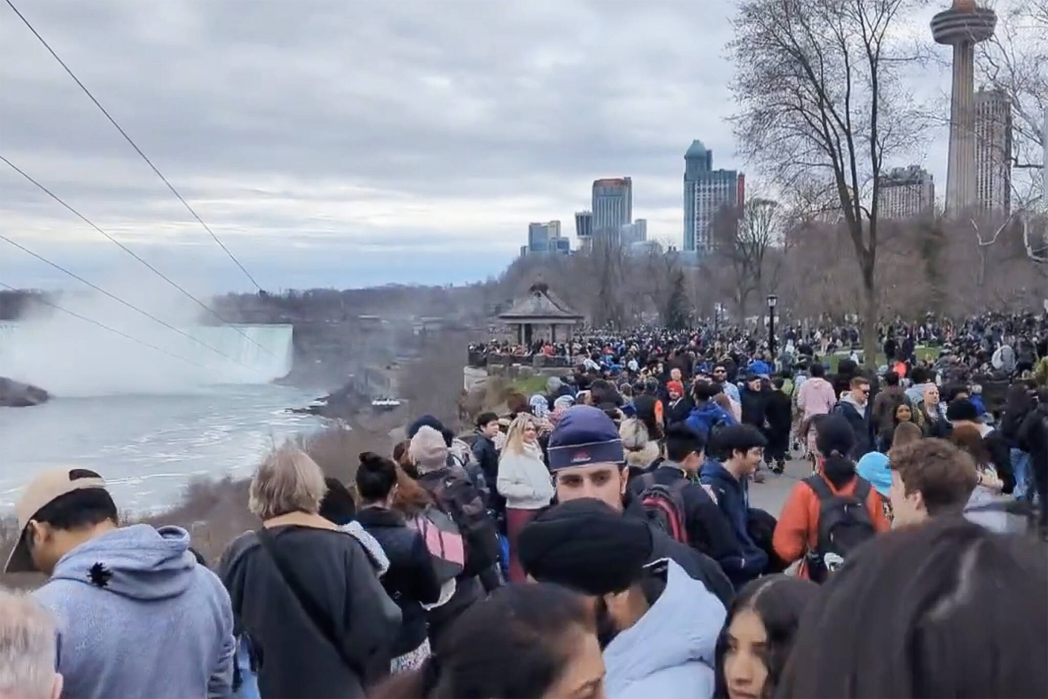 Solar eclipse in Niagara Falls kind of a bust due to overcast weather