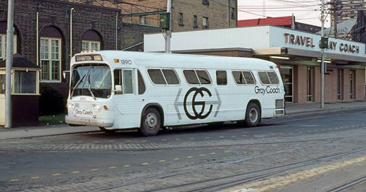 Transit Toronto Image: 19530531 - 507 Long Branch - 4747 at Roncesvalles  Loop