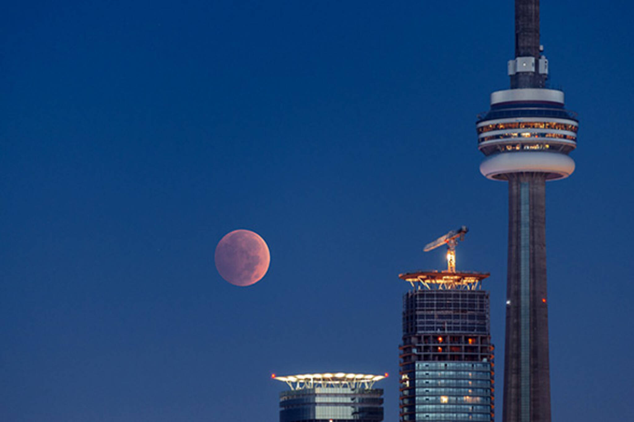 Where to watch the supermoon lunar eclipse in Toronto