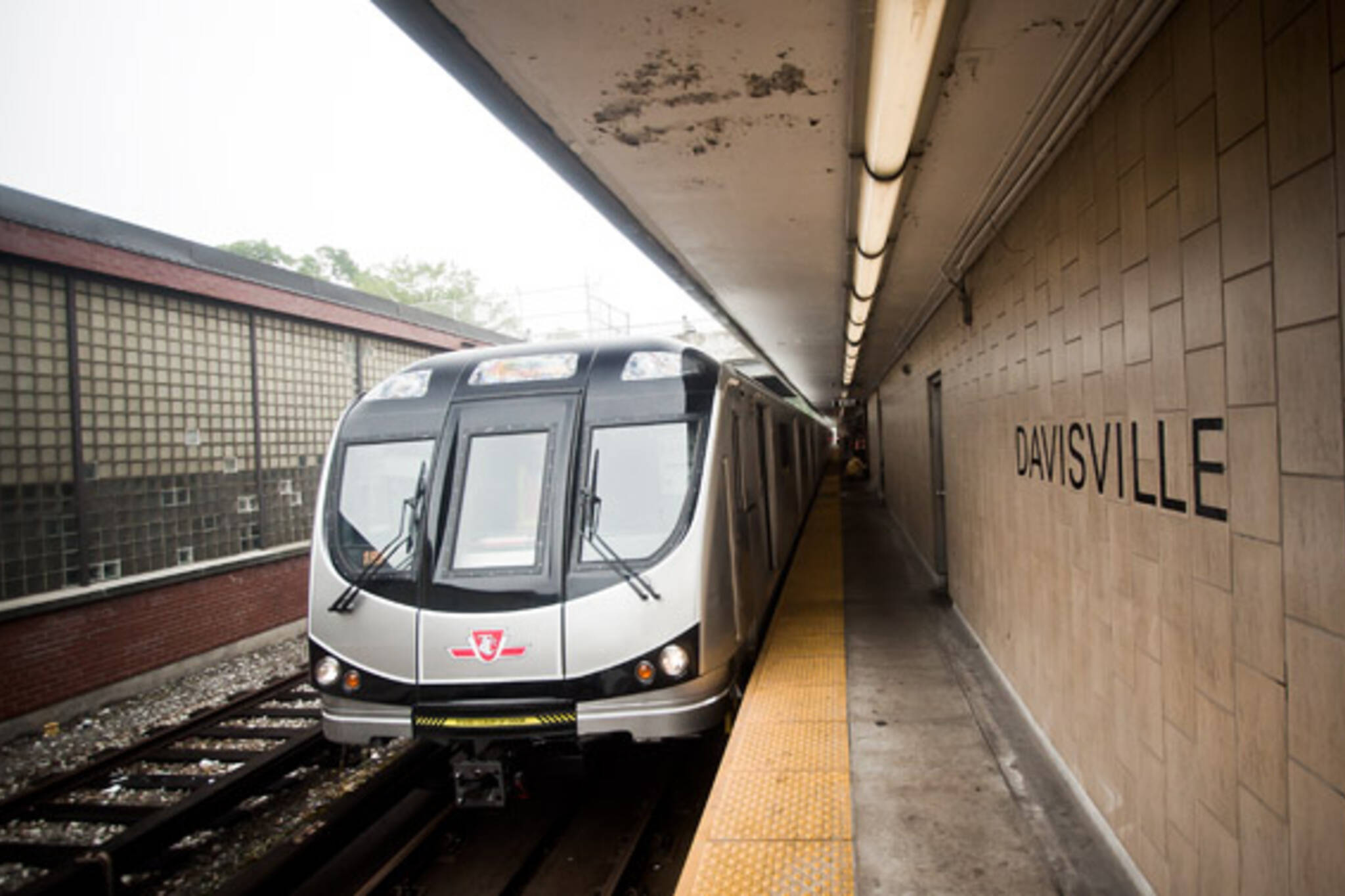 a-ride-on-the-new-ttc-rocket-subway-train