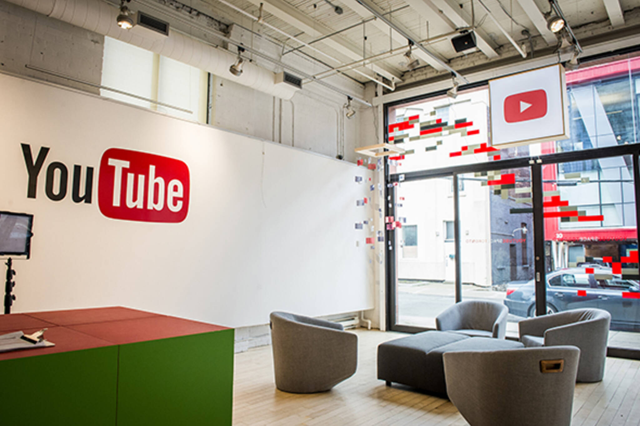  YouTube  opens space  for video creators in Toronto