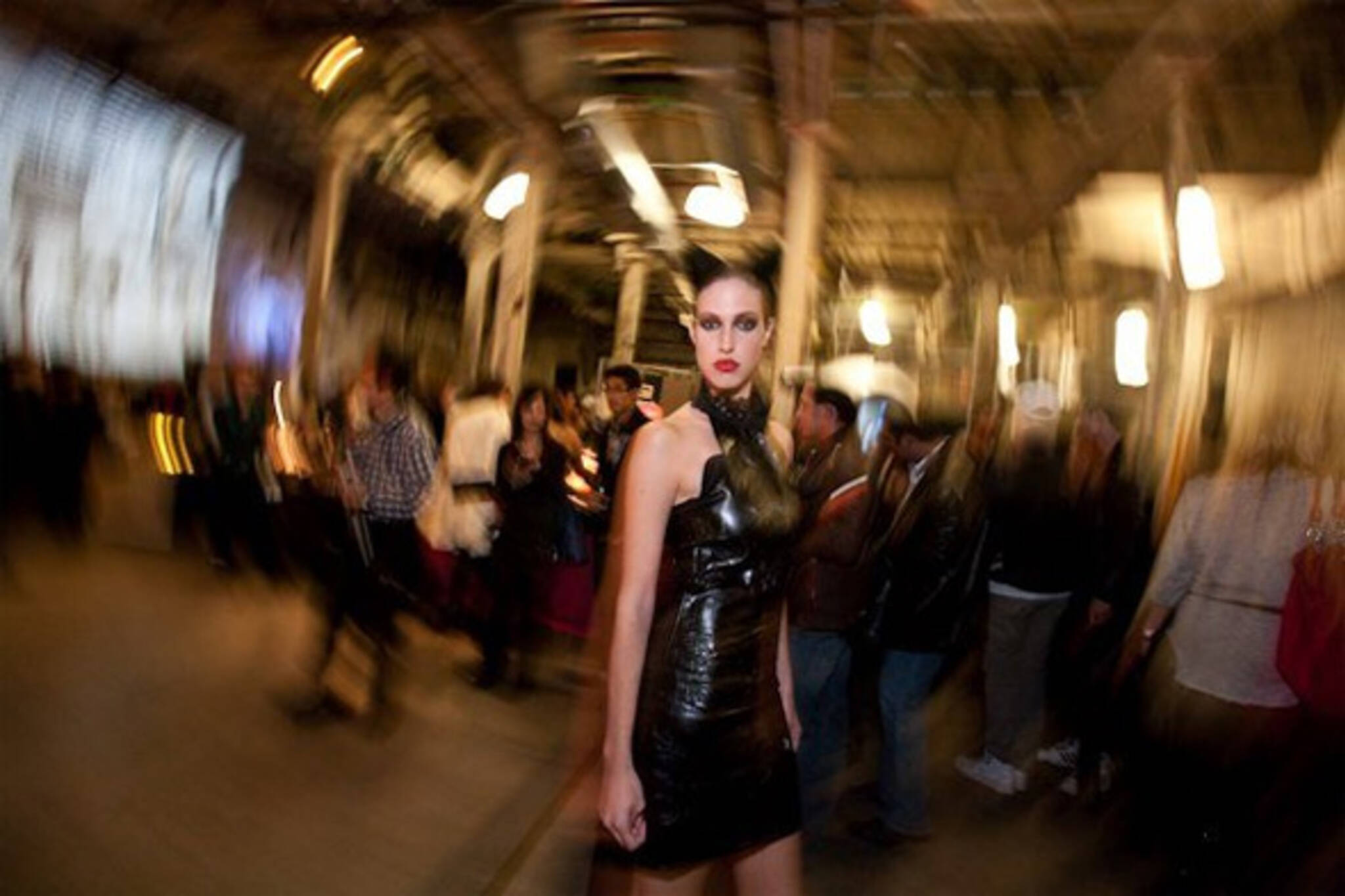 20091008-art-of-fashion-blur.jpg
