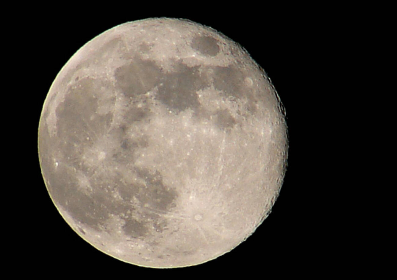 Super Harvest Moon in Toronto tonight!