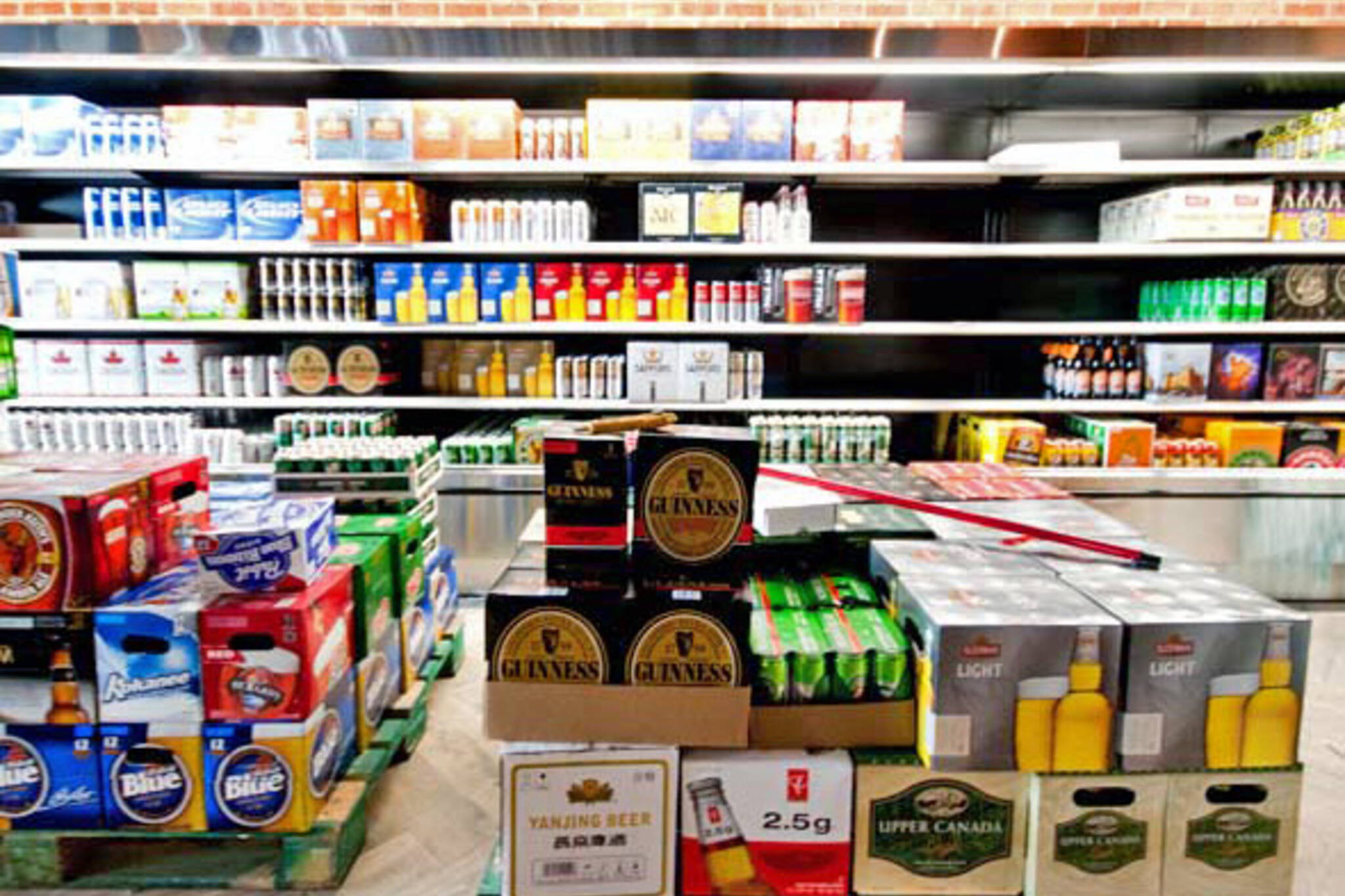 403d 2014218 Beer Store ?w=2048&cmd=resize Then Crop&height=1365&quality=70