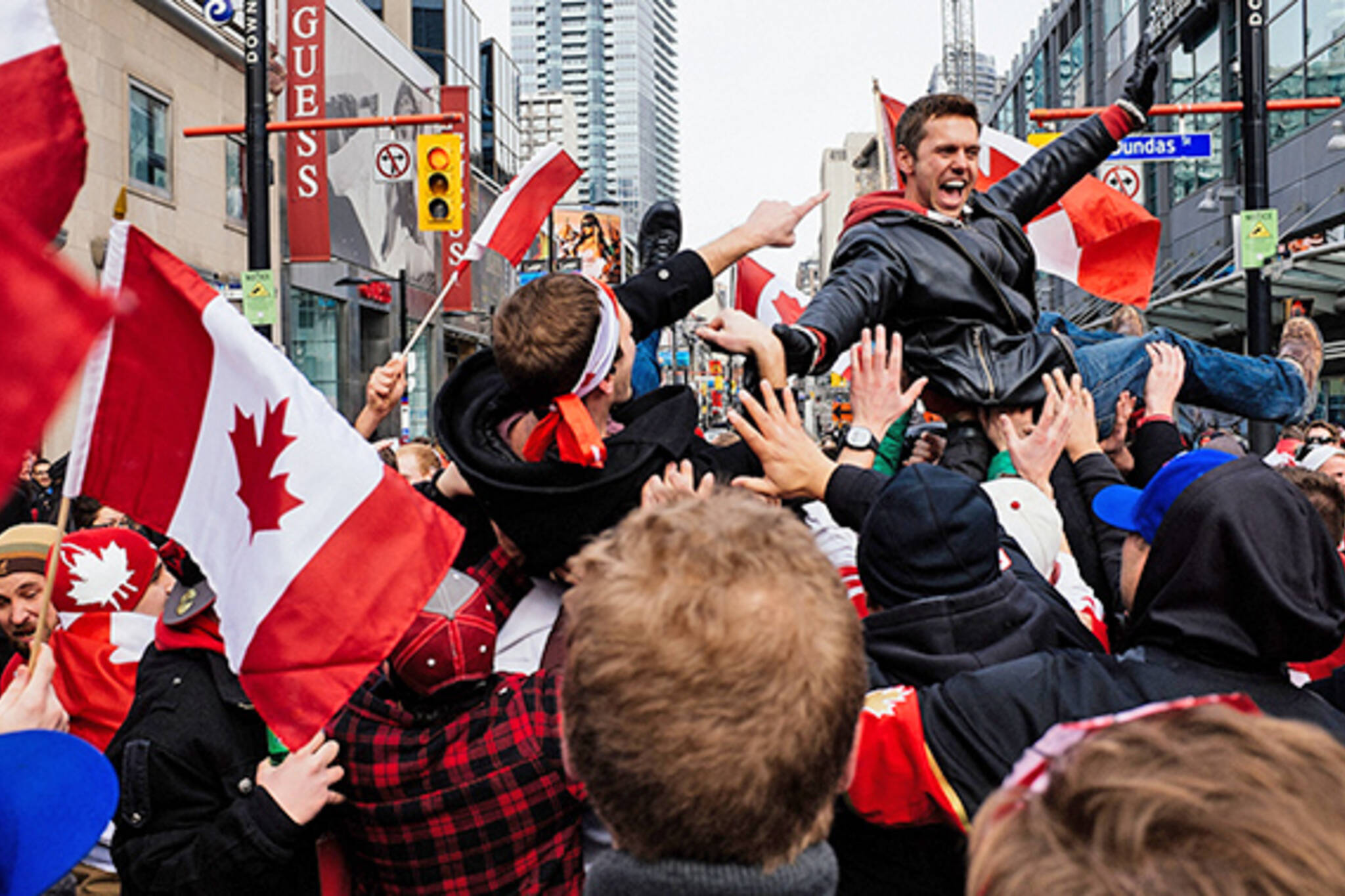 Toronto hits the street to celebrate Olympic hockey gold