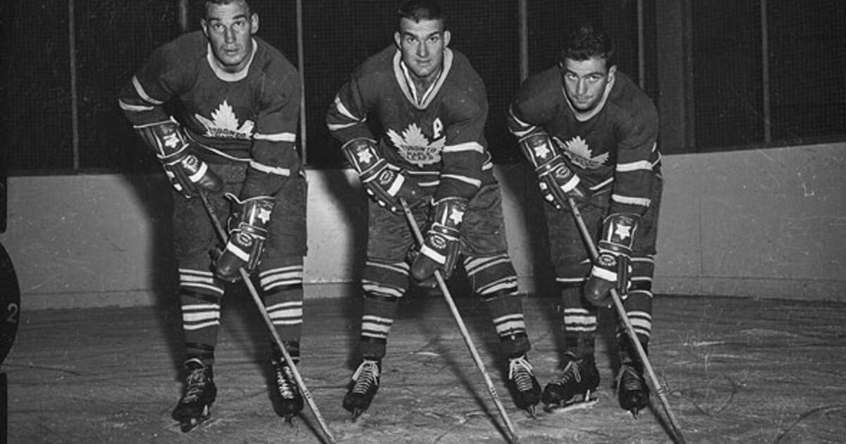 Vintage Toronto Maple Leafs Rare Early 70's Sewn NHL 29 