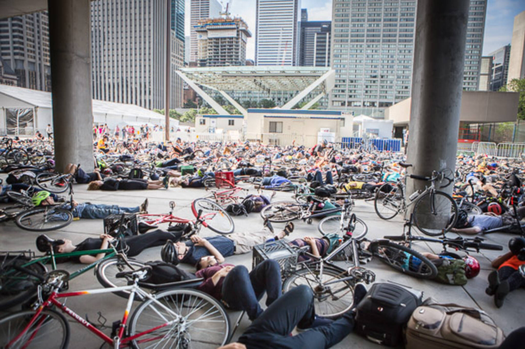 bike die in city hall