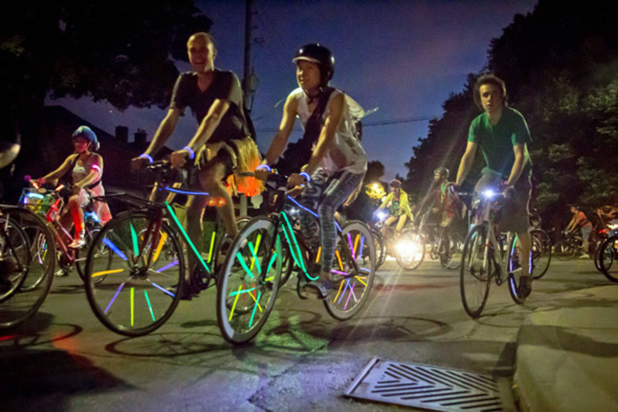 20 neondrenched highlights from Toronto's bike rave