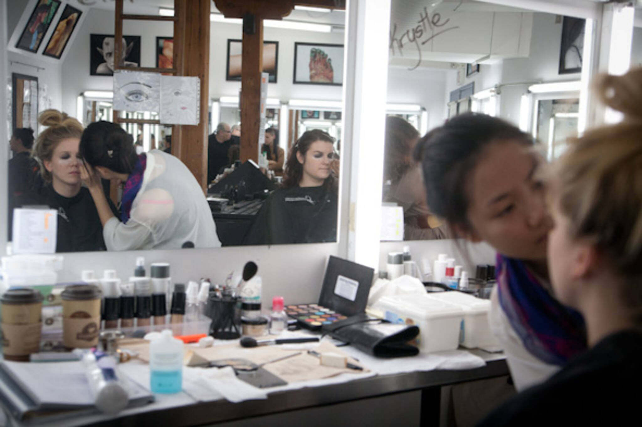 Makeup Artist And Design Schools In Toronto