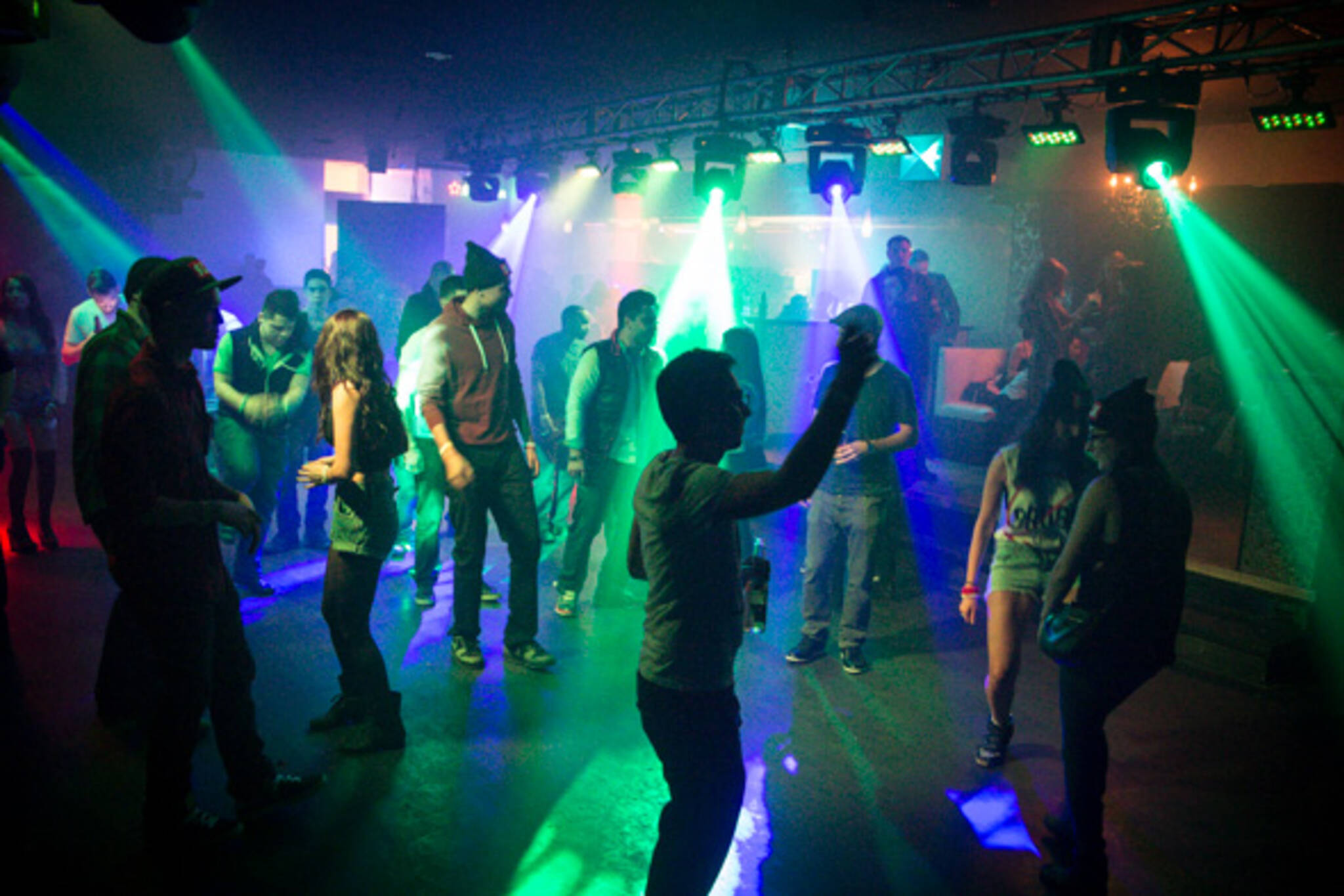 New dance club takes over for Moskito on College St.