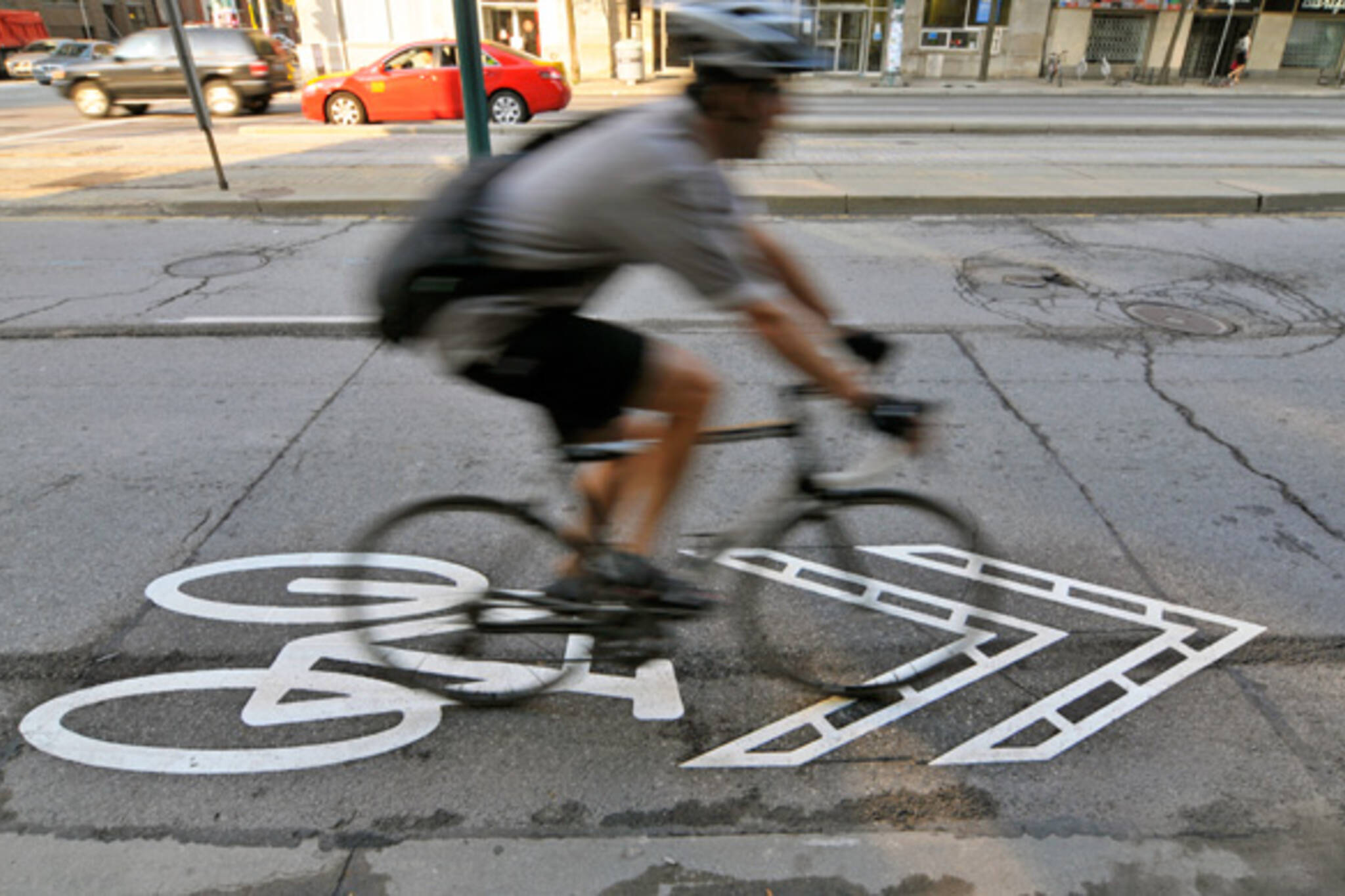Sharrows Spadina cyclist Toronto