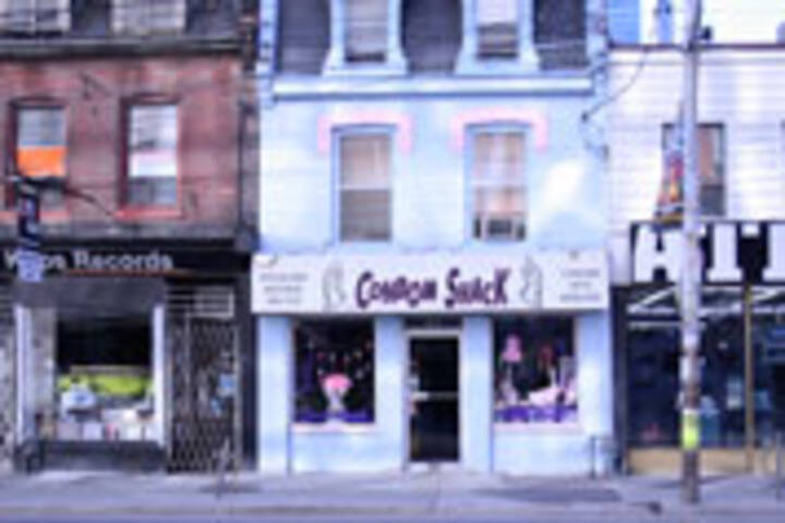 Sex Shop In Toronto 25
