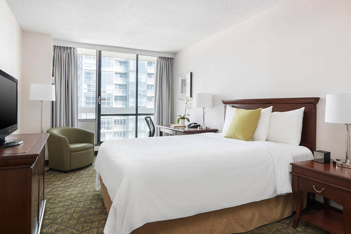 The Best Cheap Hotels in Toronto