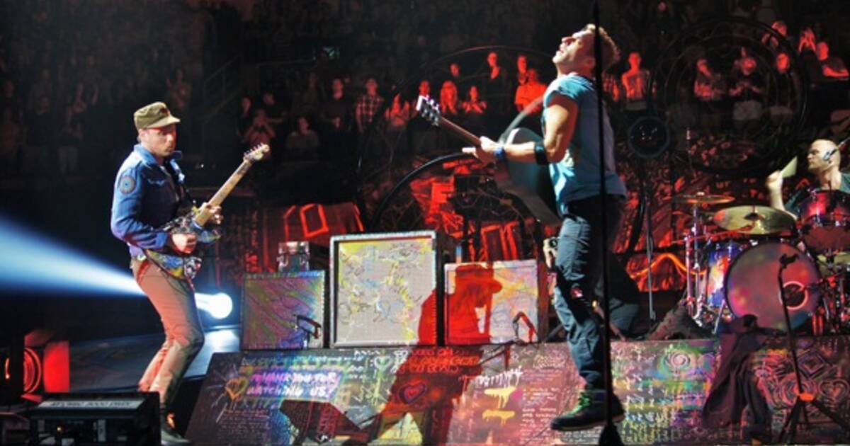 Coldplay light up the Air Canada Centre
