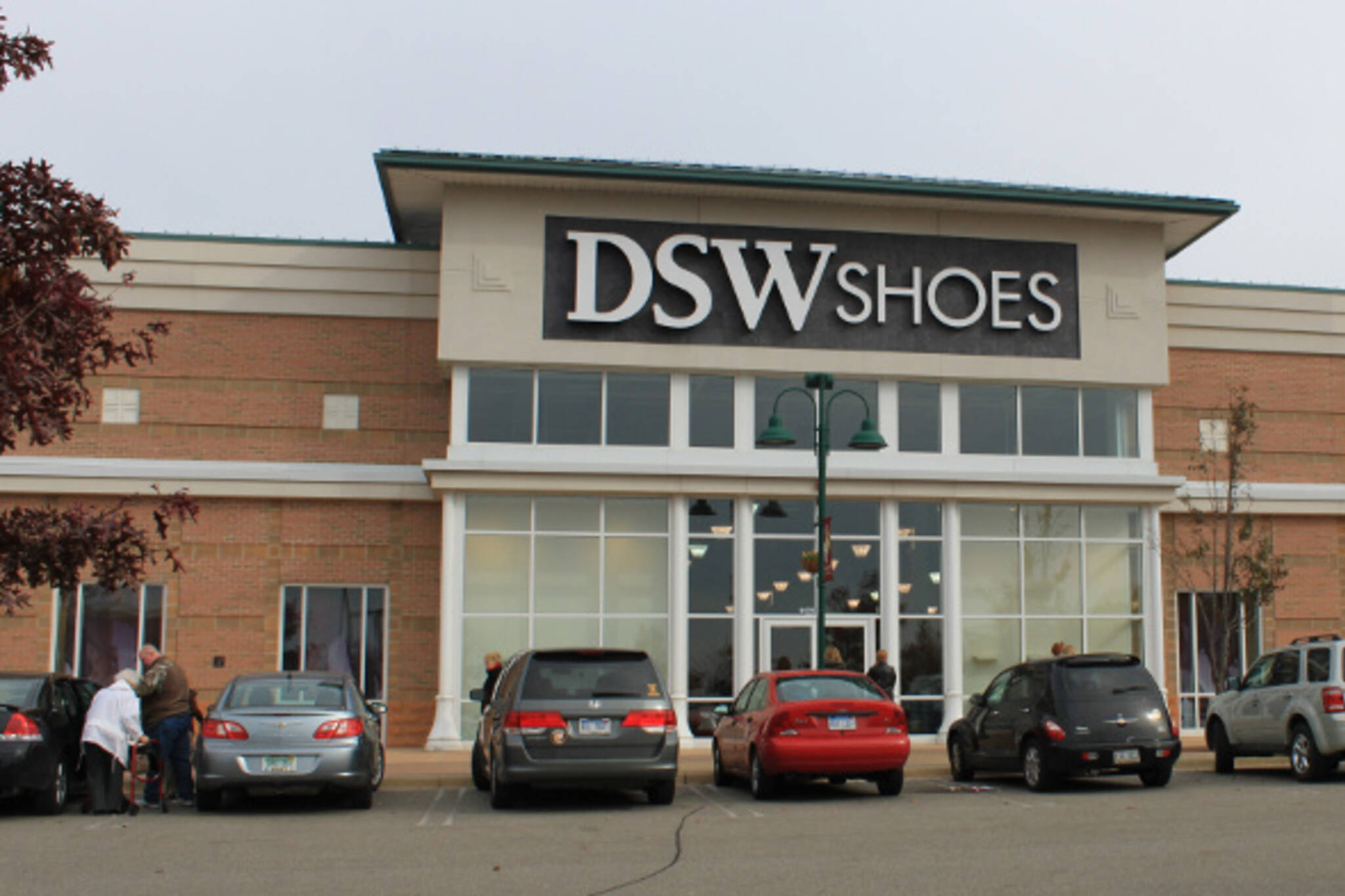 U.S. shoe chain DSW coming to Toronto