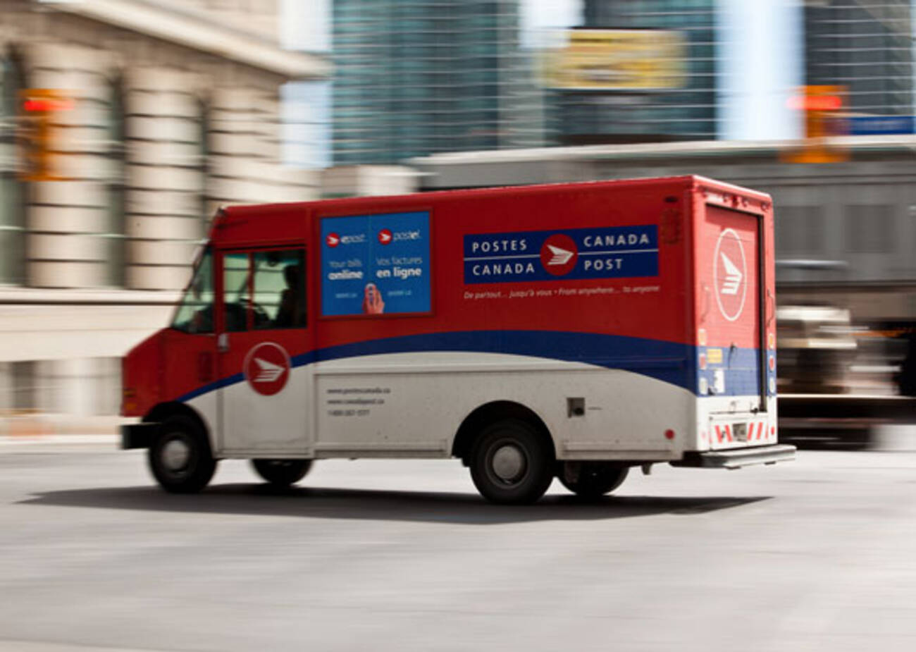 canada post south vancouver delivery centre