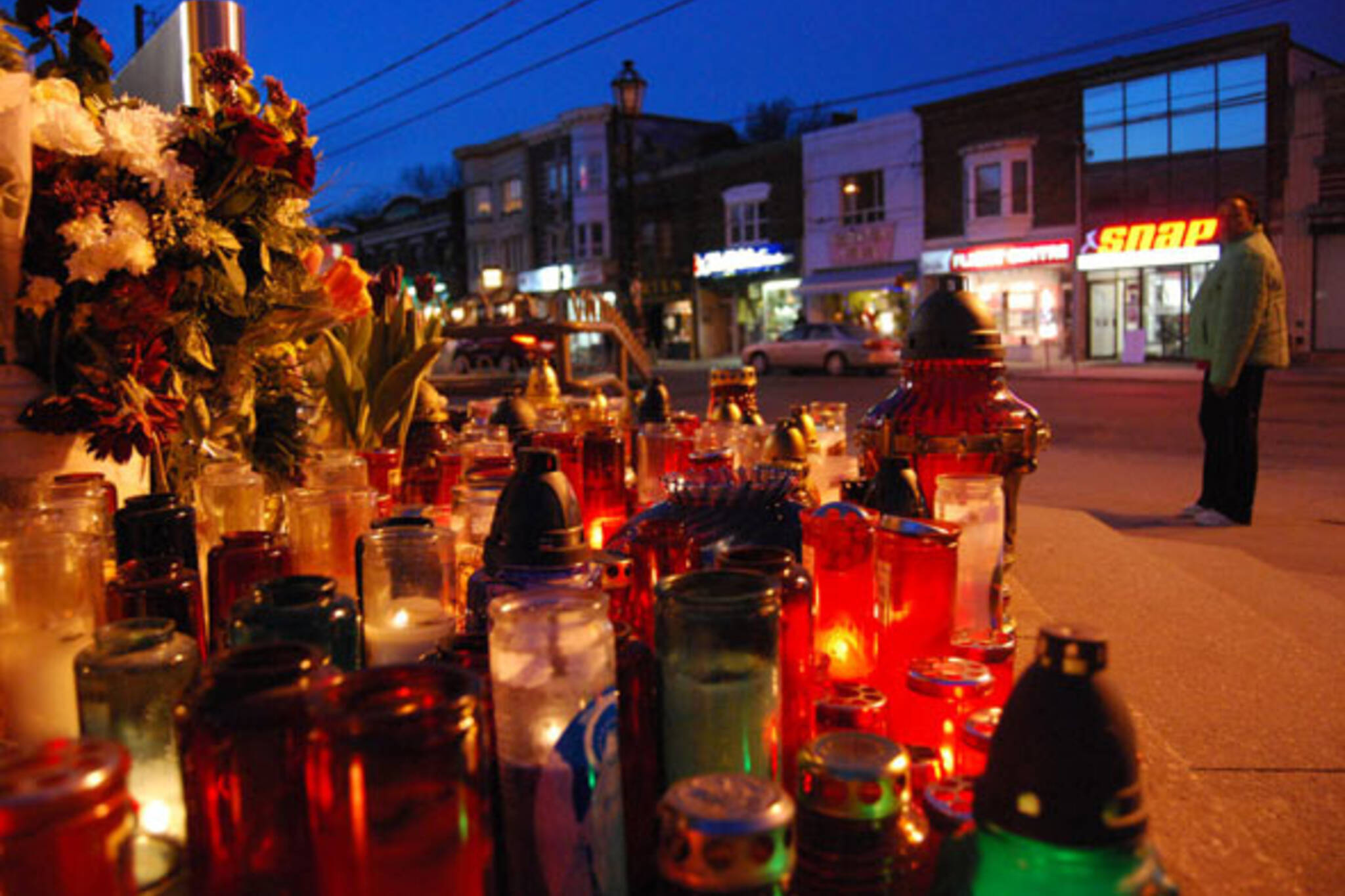 roncesvalles mourns