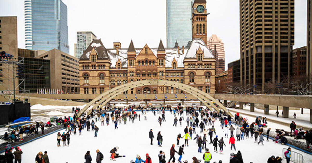 Outdoor skating rinks open this week in Toronto
