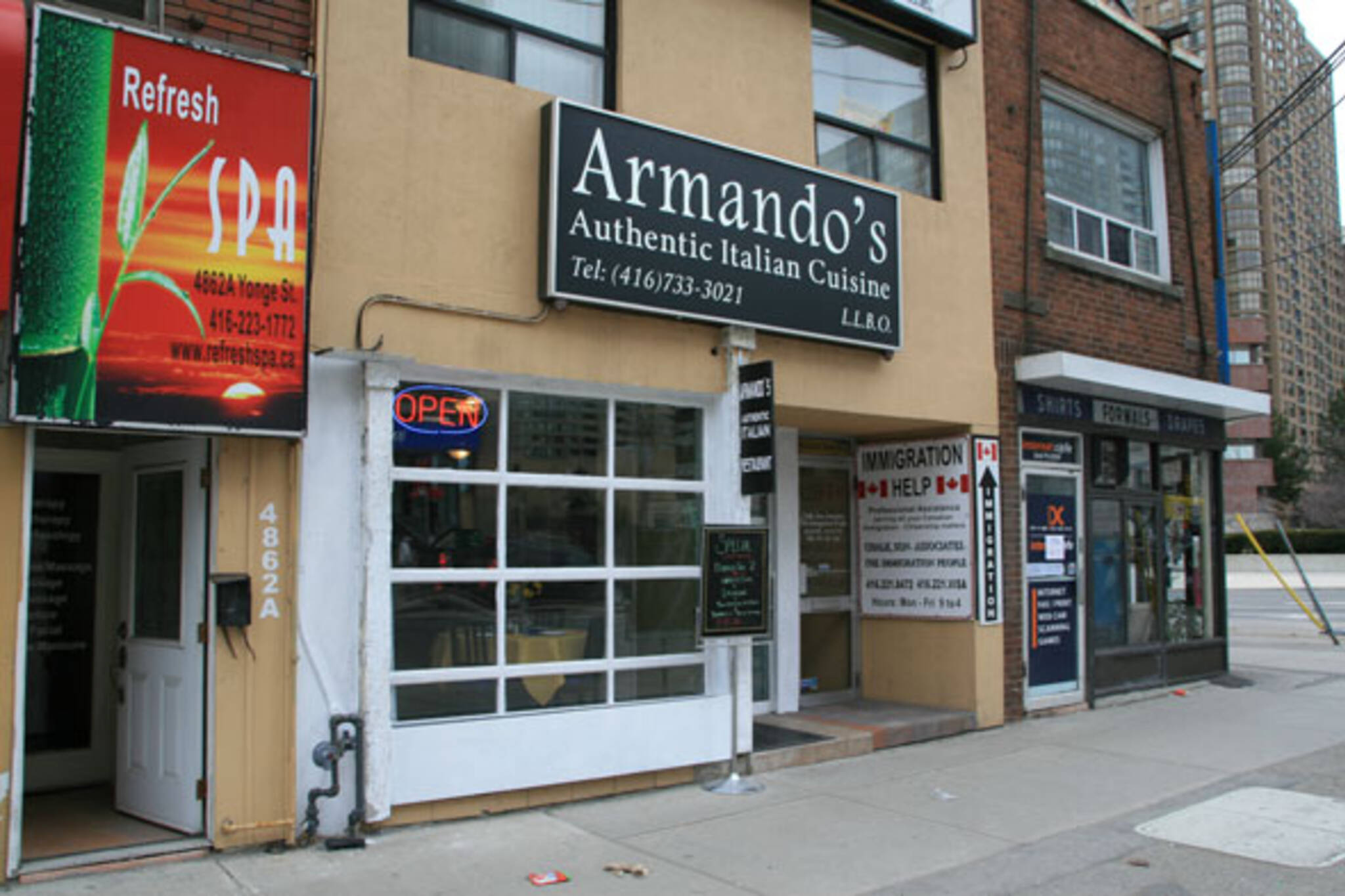 Armandos Toronto