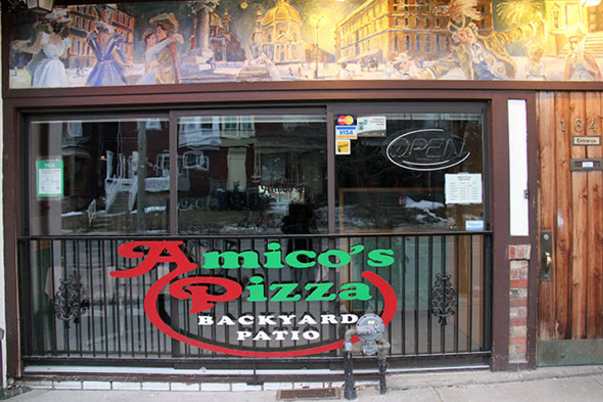 多伦多Amicos披萨店