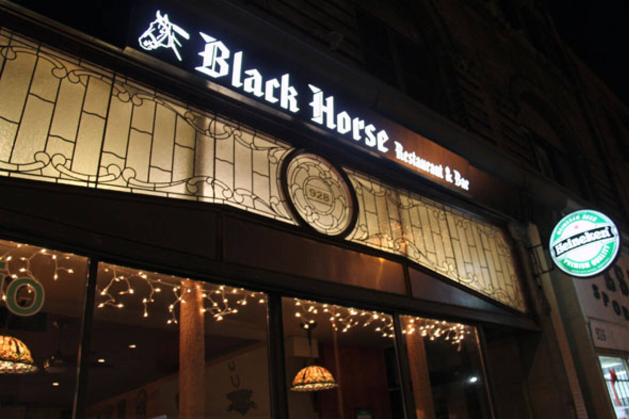black horse pub toronto
