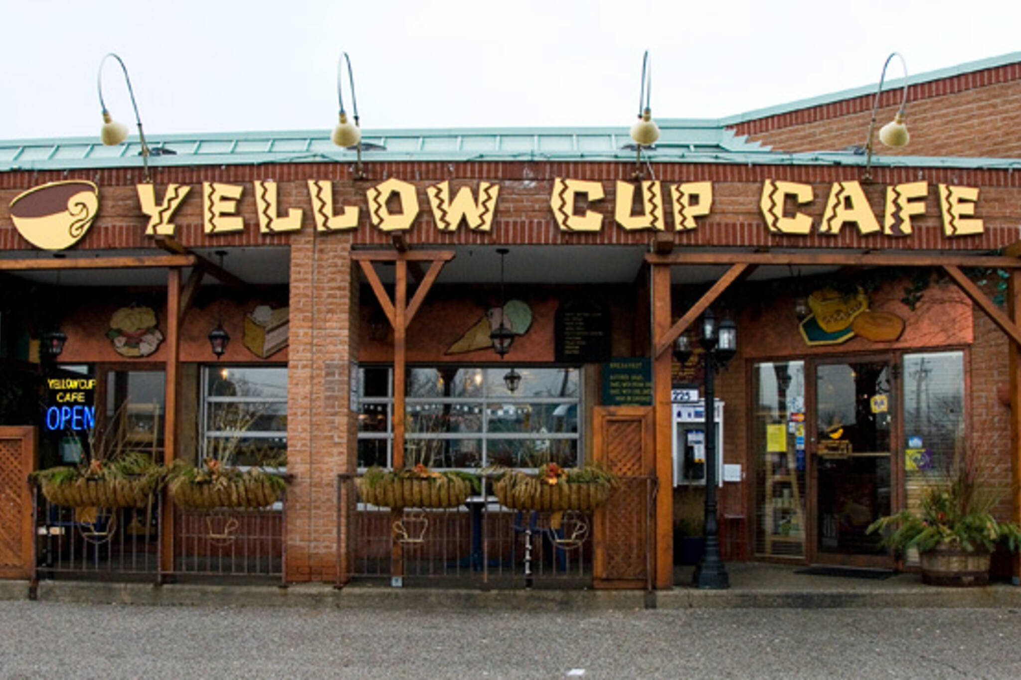 20080108 _yellowcup1.jpg