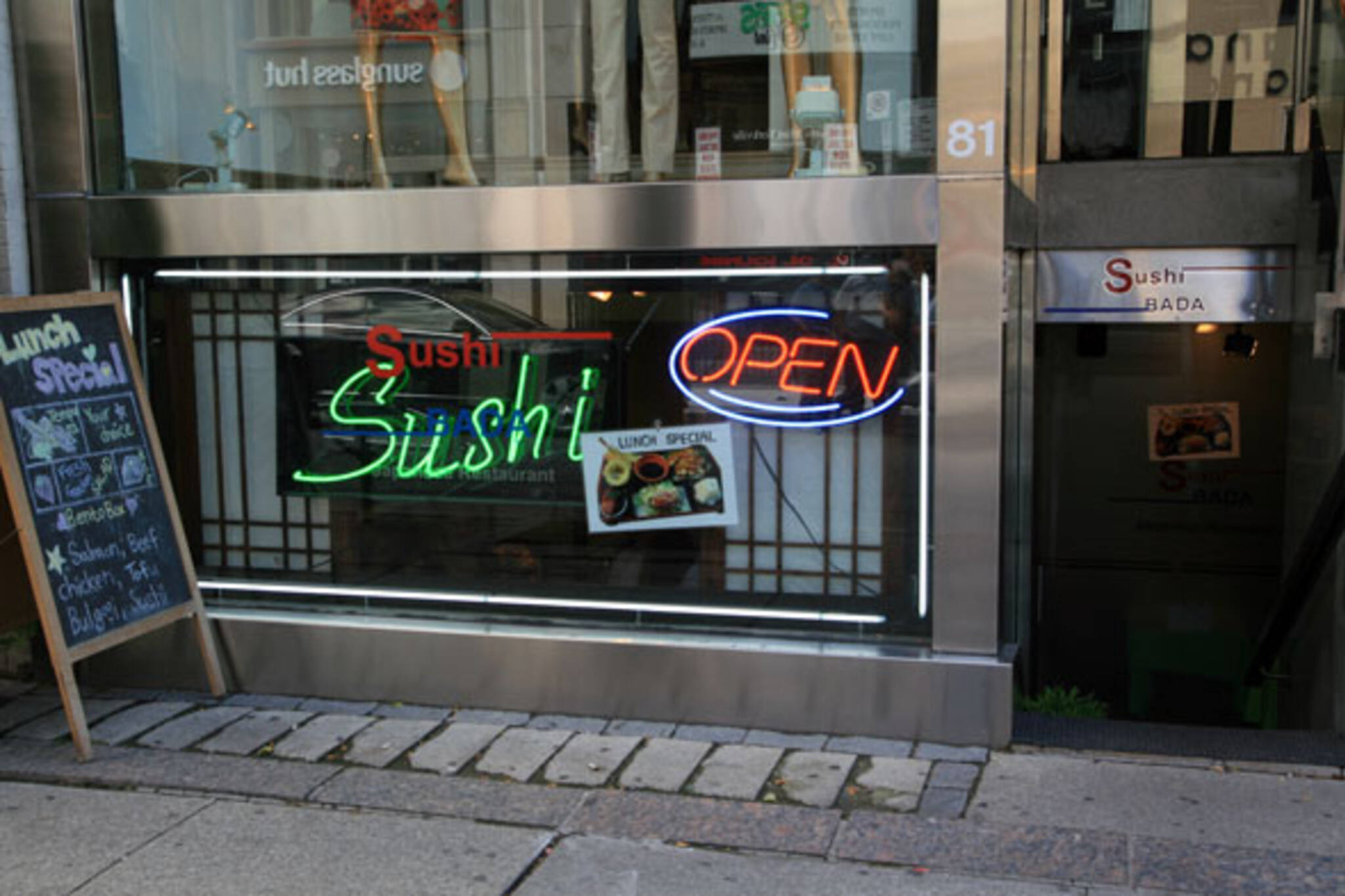 Sushi Bada Toronto