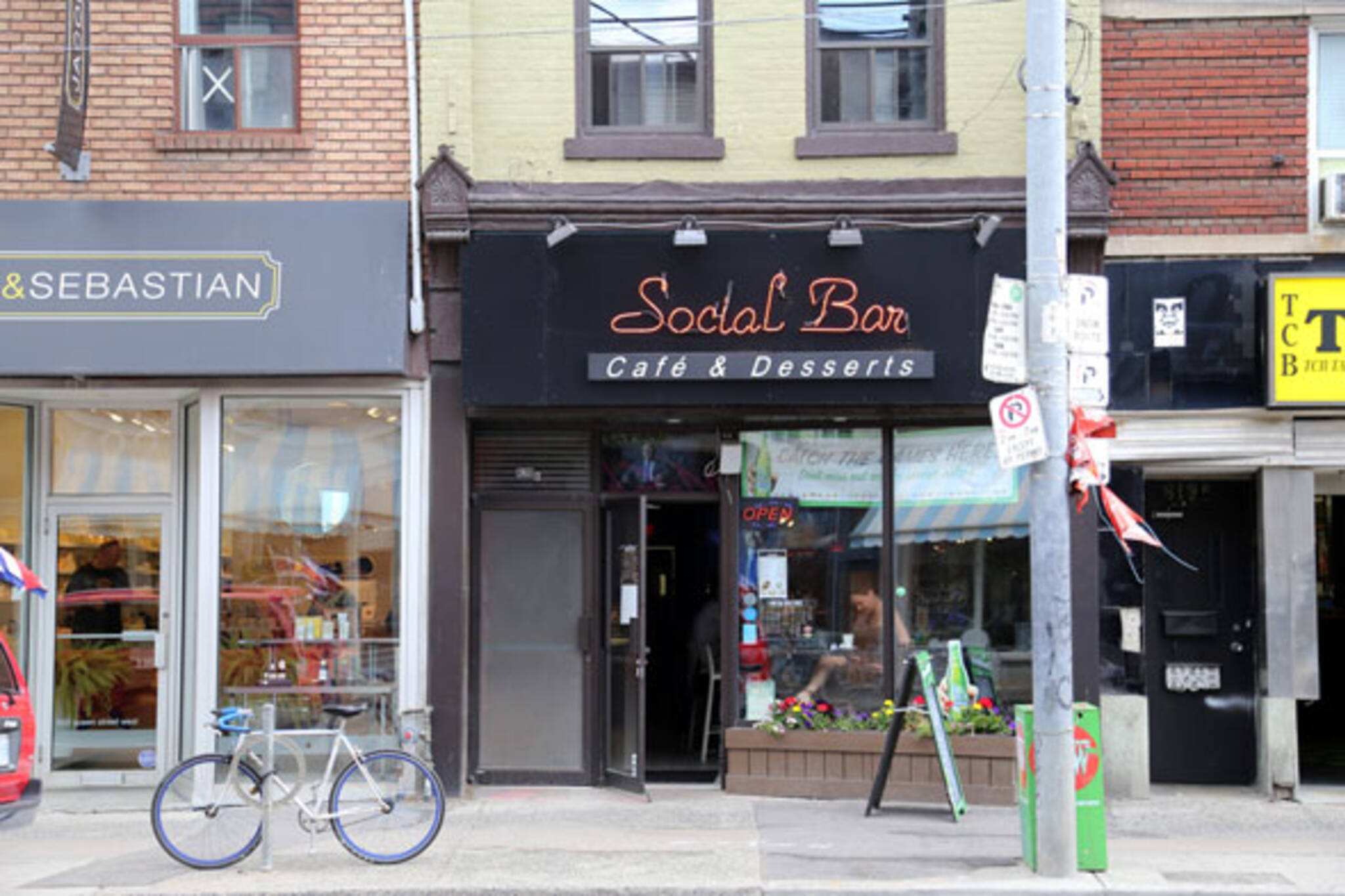 social bar cafe and desserts toronto