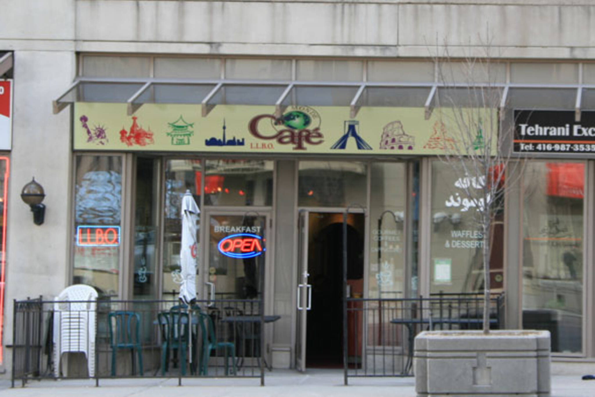 Cafe Le Monde Toronto