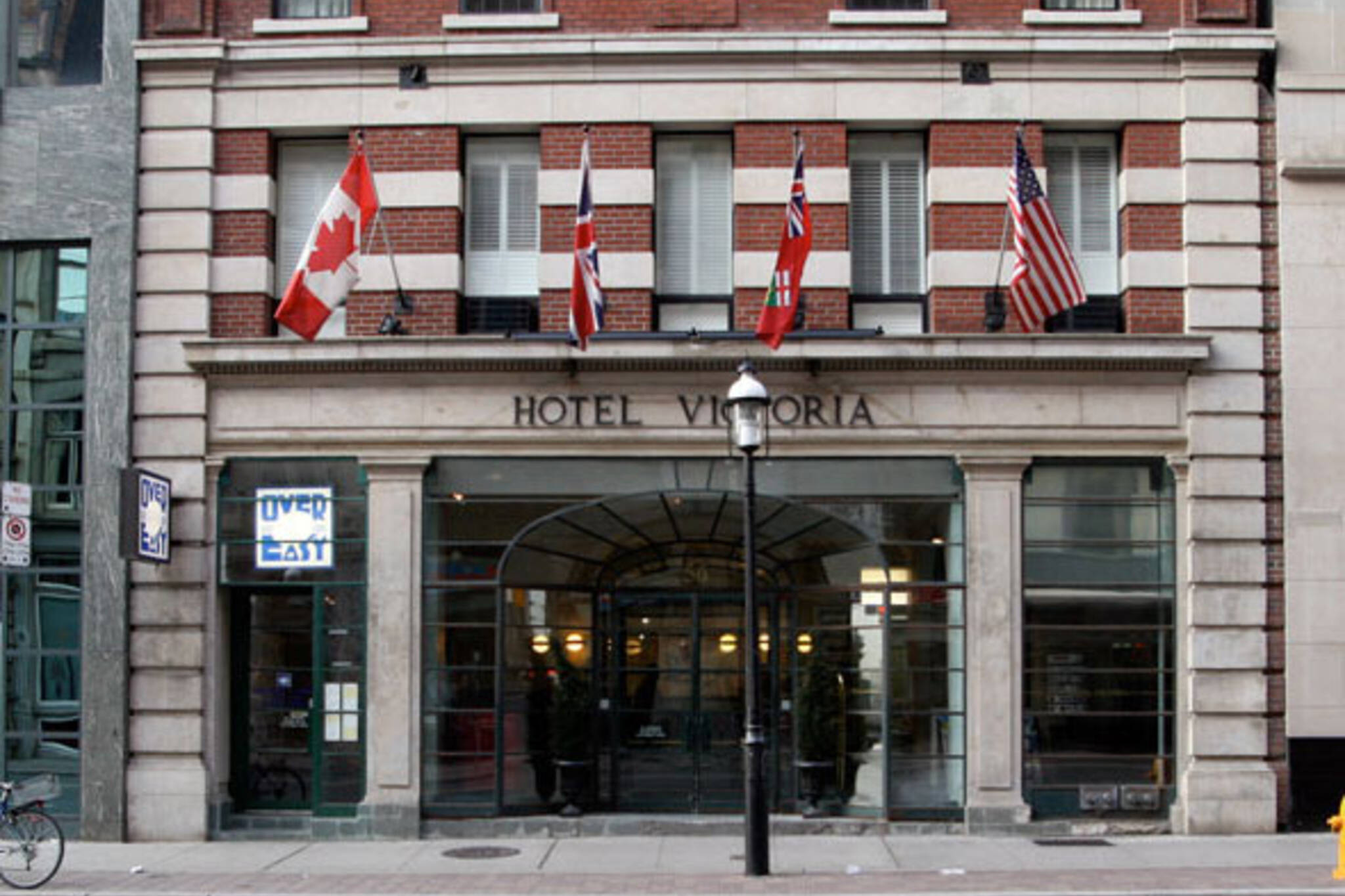 Hotel Victoria Toronto