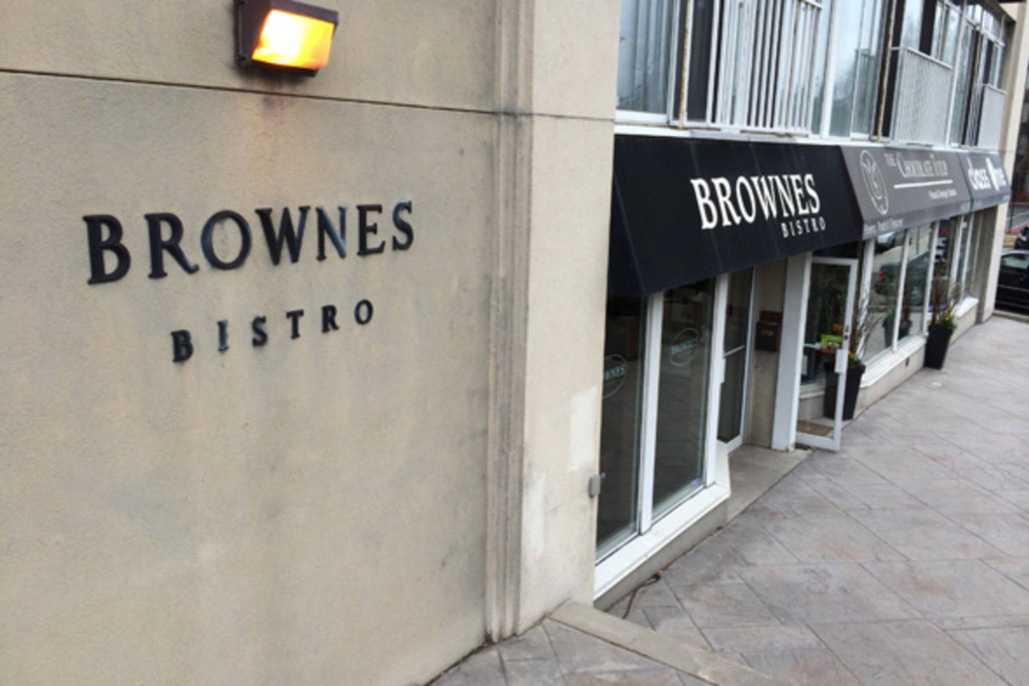 Brownes Bistro Toronto