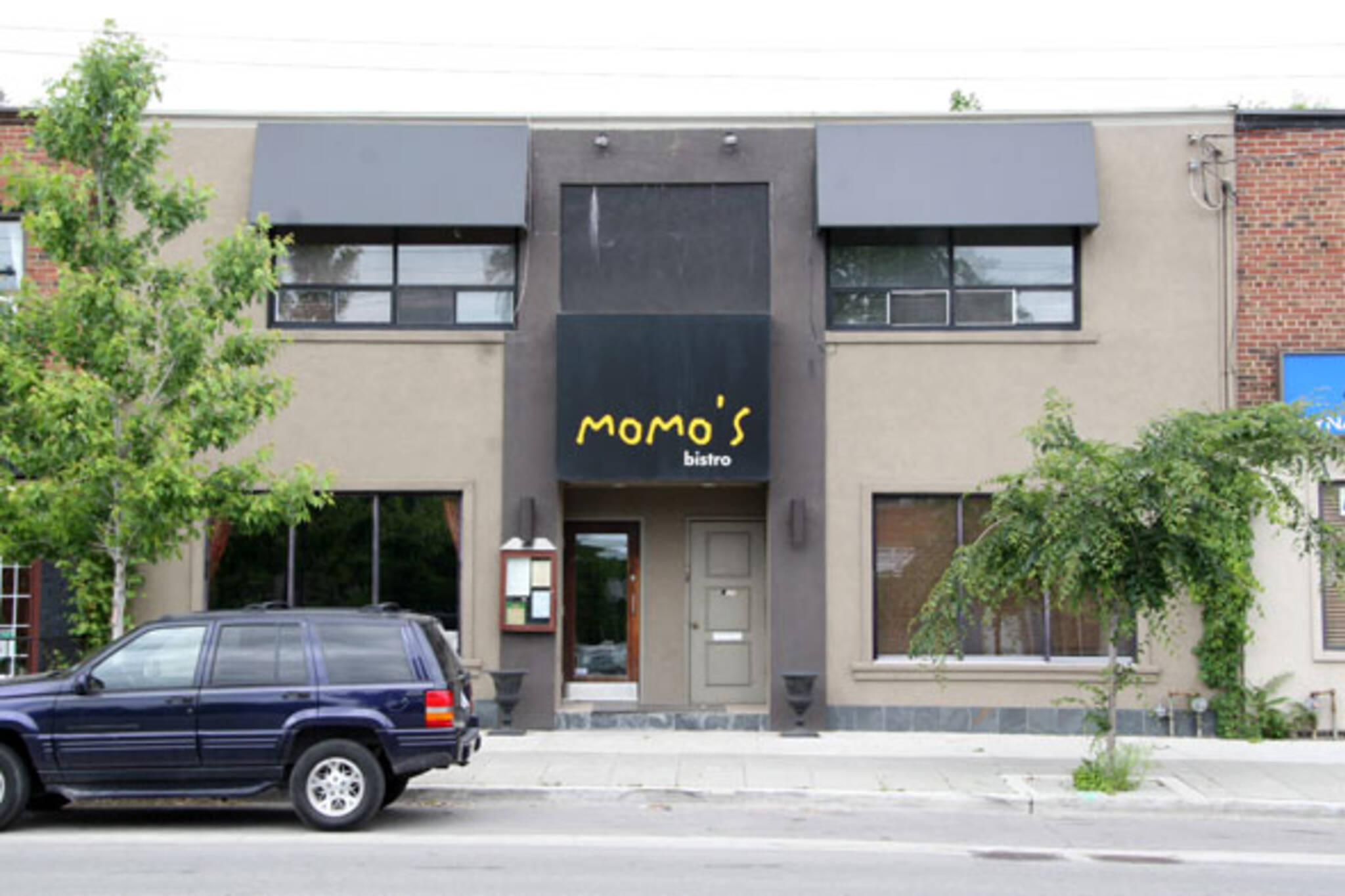 Momo's Bistro Toronto