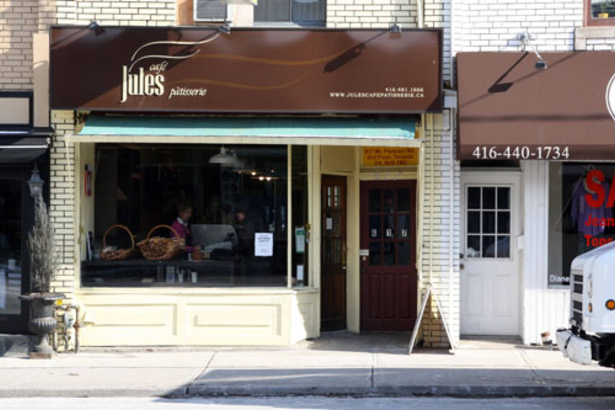 Jules Cafe Patisserie